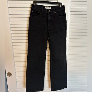 Abercrombie 90’s Relaxed Straight Jeans